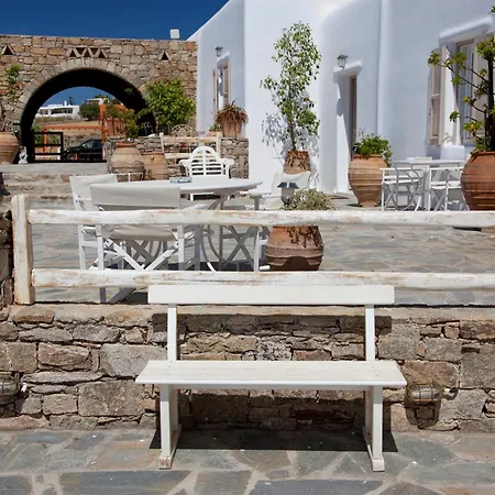 Eleni's Village דירה