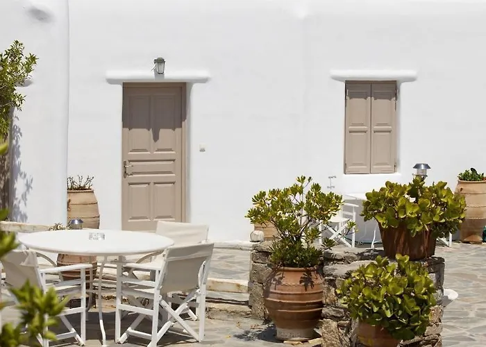 Eleni's Village * Klouvas