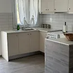 Eleni's Village Apartment Klouvas