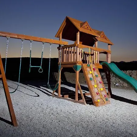 Eleni's Village Apartman *