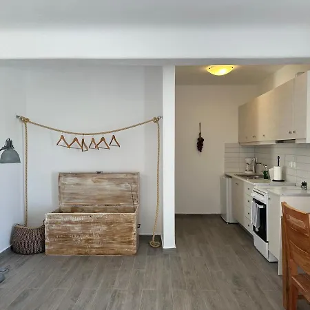 Apartament Eleni's Village Klouvas