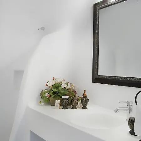 Eleni's Village Apartman Kluvász