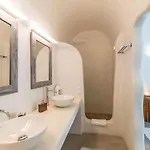 Eleni's Village Apartman Kluvász