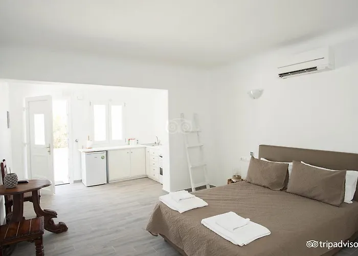 Eleni's Village アパート *